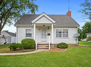485 E 4th St, El Paso, IL
