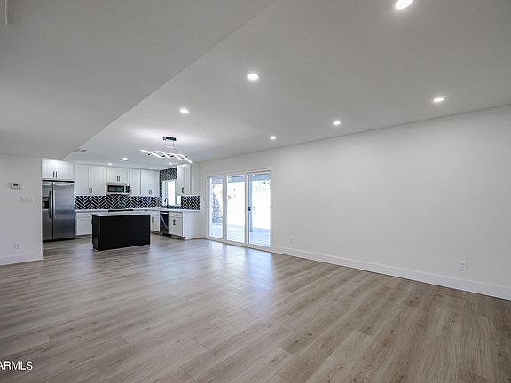 5th image of 13209 N 49TH Place
