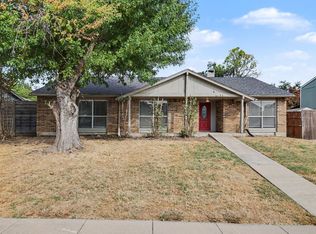 3704 Standridge Dr, Carrollton, TX 75007