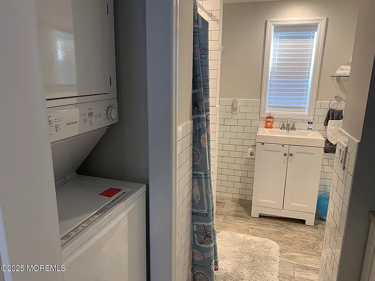 122 Ocean Ave #1 — Photo 11