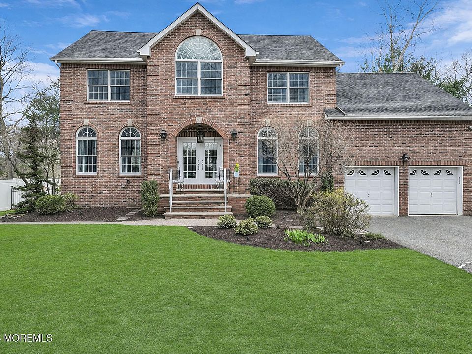 1st image of 5 Candeub Court
