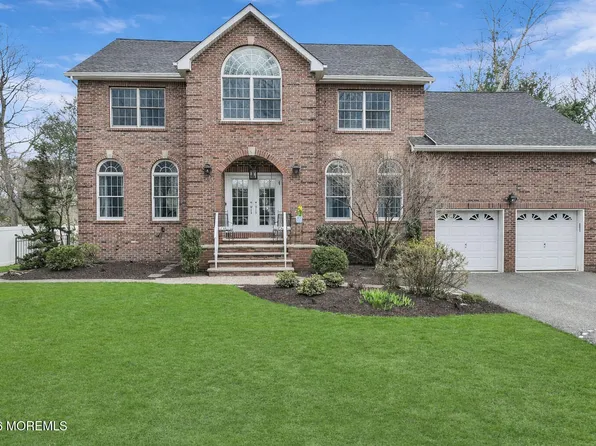 5 Candeub Court, Manalapan, NJ 07726