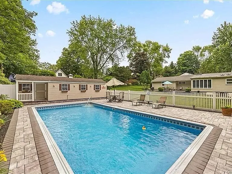 37 Overlook Rd — Photo 31