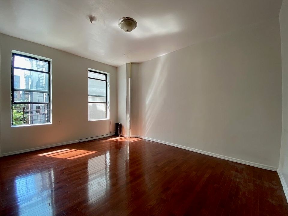 1st image of 540 Manhattan Ave #3S