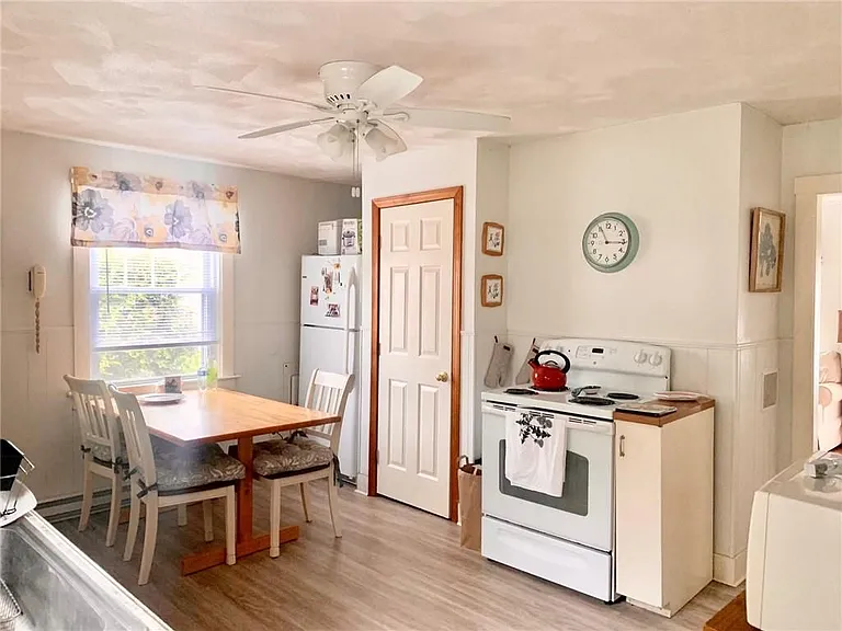 56 Bayberry Rd — Photo 3