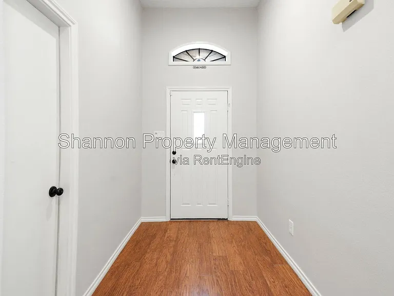 7239 N Hearthstone Green Dr — Photo 3