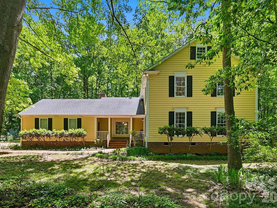1st image of 109 Fairway Dr
