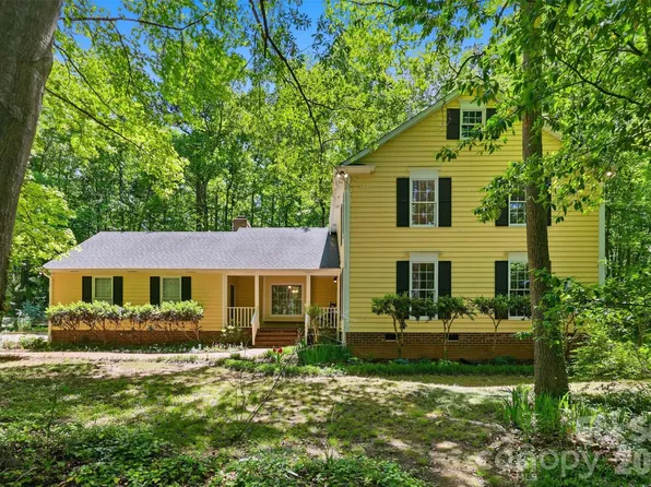 109 Fairway Dr, Fort Mill, SC 29715