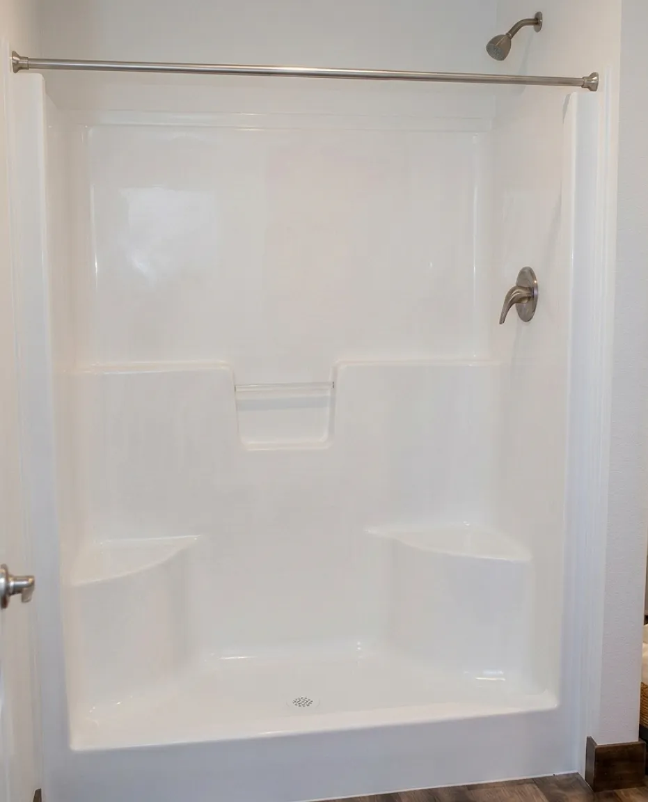 537 Tower View Ave - 4BD 2... — Photo 4