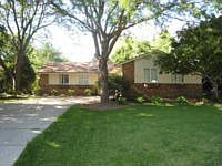 1st image of 4251 Park View Dr