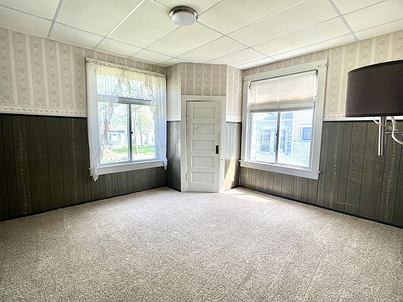 2nd image of 717 Minnesota Ave #1