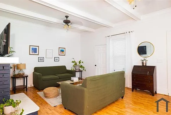 5 bed, 2708 sqft, $3,100 — Photo 4
