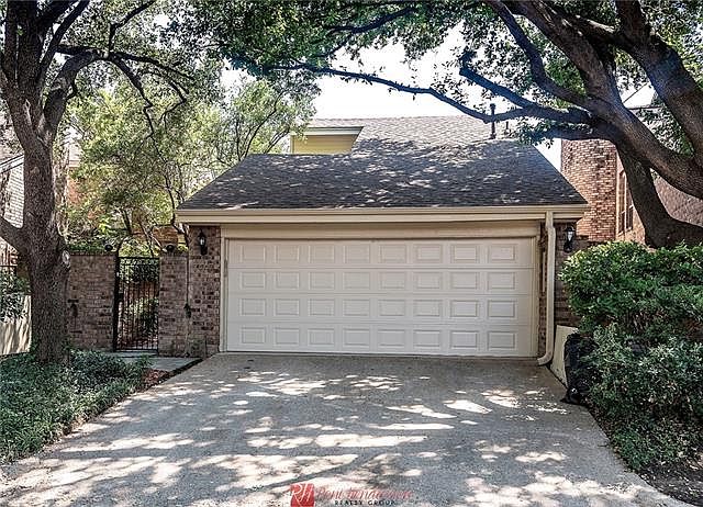 1st image of 3447 Courtyard Cir