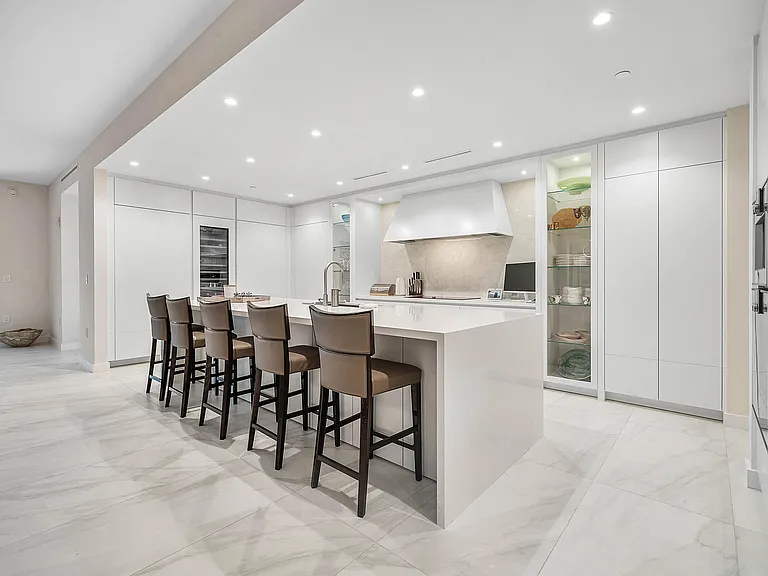 220 SE Mizner Blvd #205 — Photo 15
