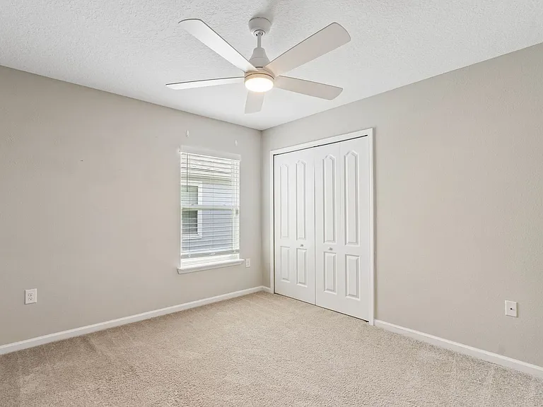 70305 Winding River Dr — Photo 24