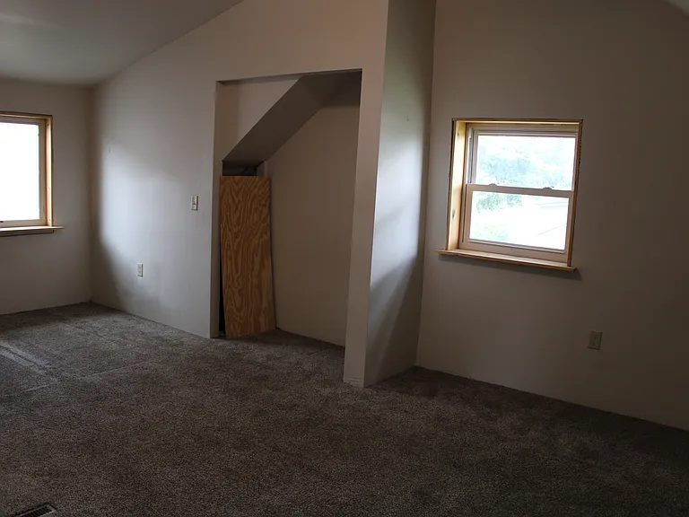 122 Voganville Rd — Photo 17