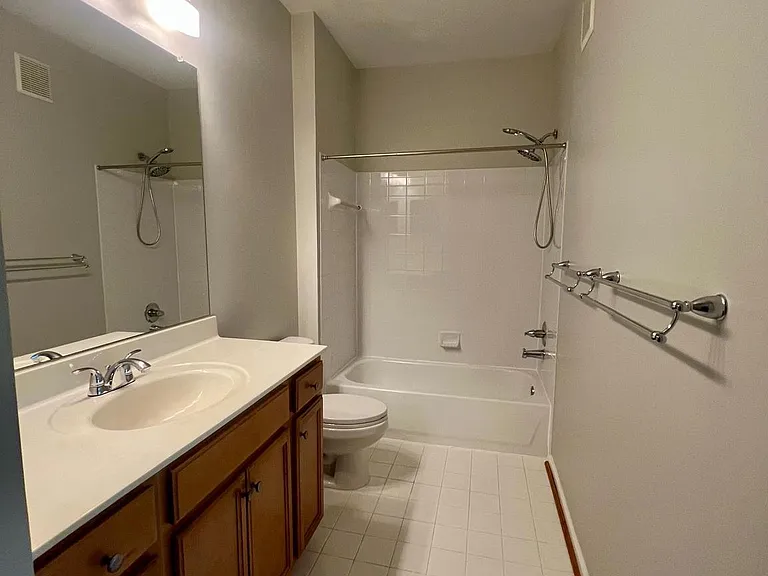 1509 N Point Dr #303 — Photo 23