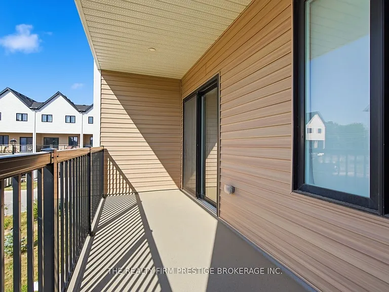 1595 Capri Cres #28 — Photo 16