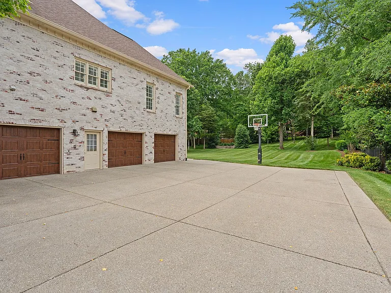 9640 Mitchell Pl — Photo 40