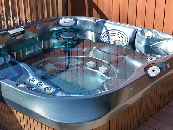 New Jacuzzi Hot Tub