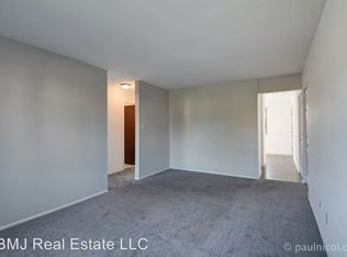 5103 W 82nd Ct APT D, Crown Point, IN 46307