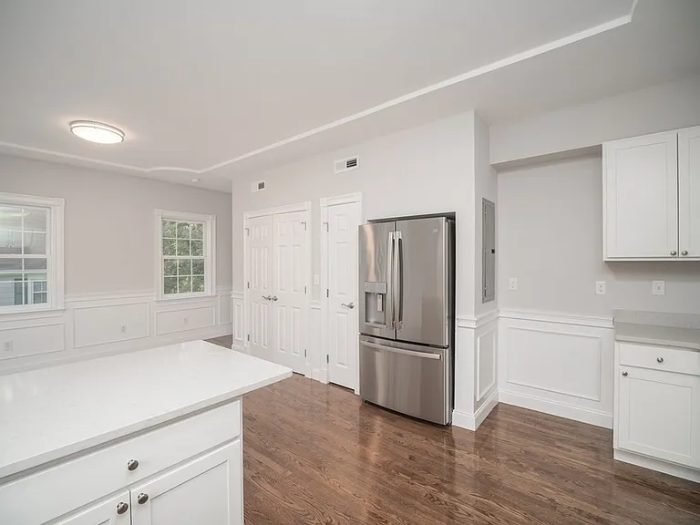 8 Richardson St #2 — Photo 10