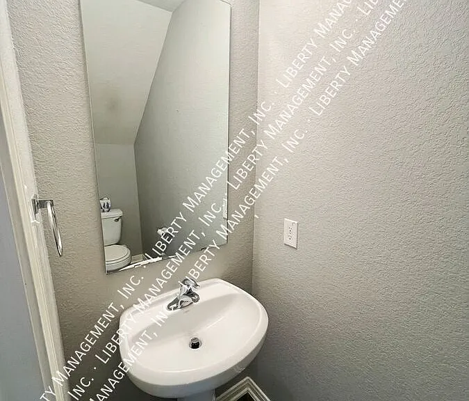 6747 Sabinal — Photo 15