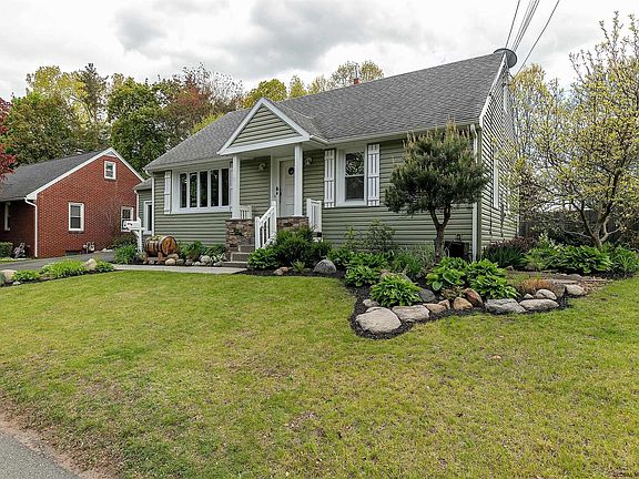 2nd image of 28 Bosher Dr