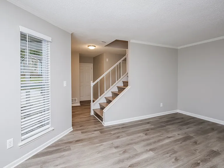 3730 Rhoanoke Ct — Photo 6