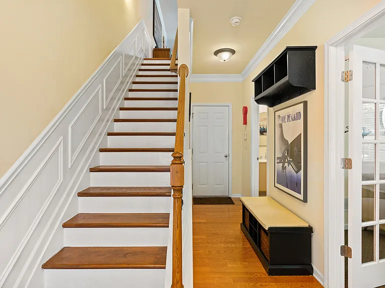Pecan Knoll Dr — Photo 8