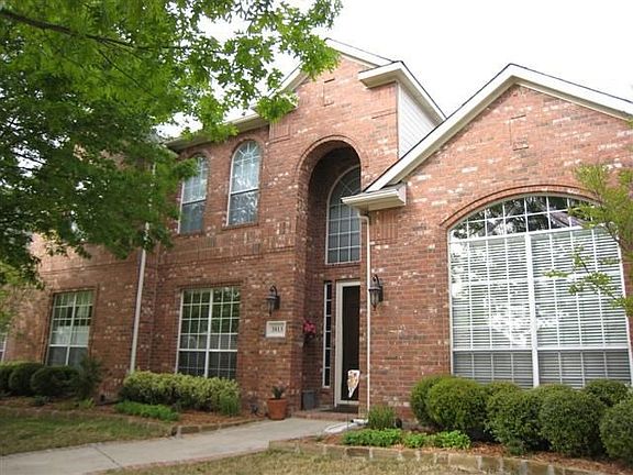 In Estates of Russell Creek close to Park!