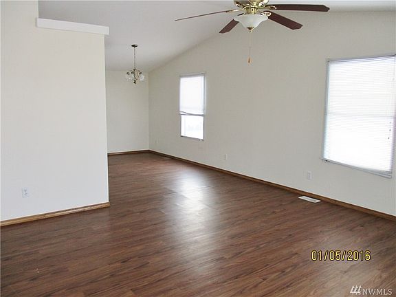 3rd image of 4815 Airway Dr NE Unit 106