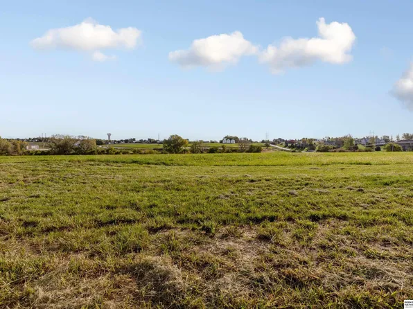 12619 225th St, Gretna, NE 68028