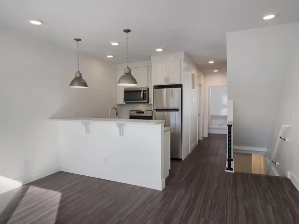 118 Gillis St #2, Traverse City, MI 49684