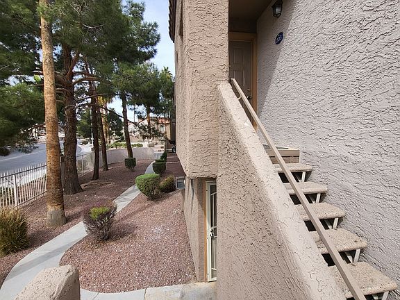 3rd image of 2986 Juniper Hills Blvd #203-1