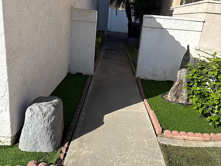 2125 Domingo Gln — Photo 3