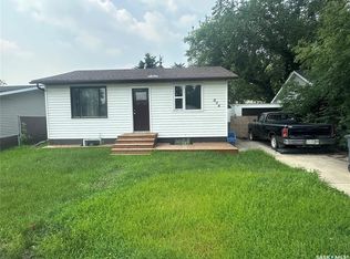 804 5th Ave, Rosthern, SK S0K3R0