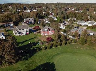 19 Bayberry Rd, Westerly, RI 02891