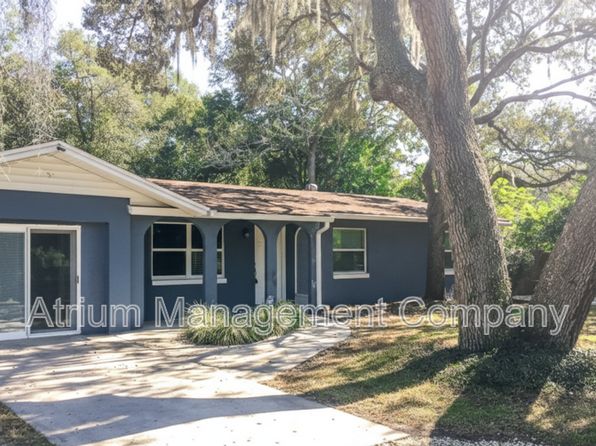 113 N High St
