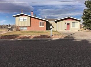658 E Cole St, Wheatland, WY 82201