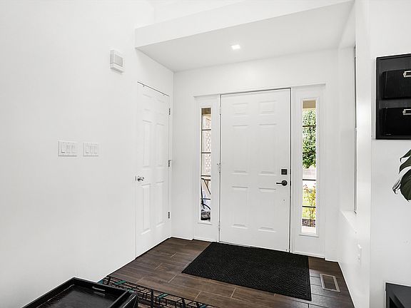 5th image of 1911 Breman Ln