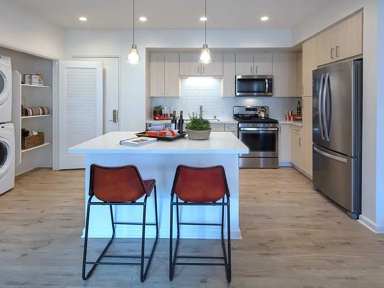 Santa Clara Square Apartment Homes — Photo 23