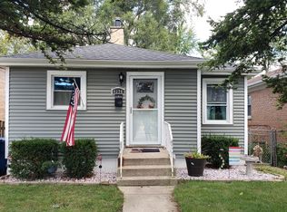 6334 W Eastwood Ave, Chicago, IL 60630