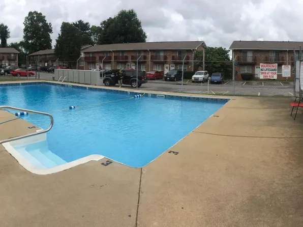 1805 King College Rd #C7, Bristol, TN 37620