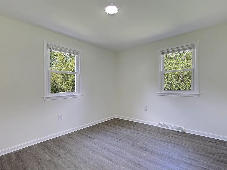 6417 Kaine Dr — Photo 23