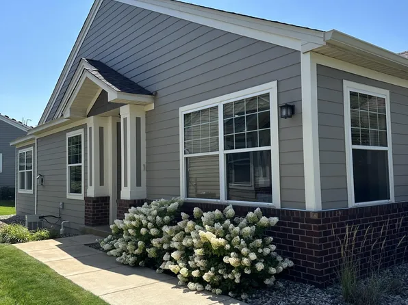 989 Daylily Dr, Victoria, MN 55386