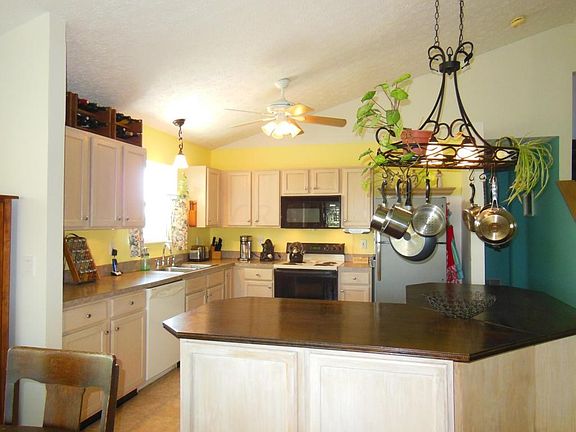 5th image of 5748 Sharets Dr