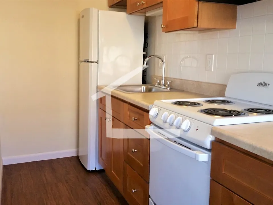 60 Brighton Ave #109
