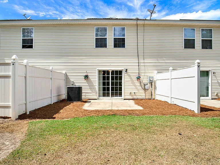 38 Transom Rd — Photo 21