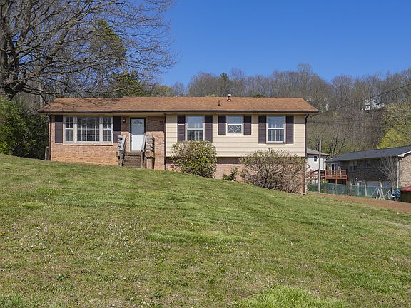 2nd image of 244 Cross Timbers Dr
